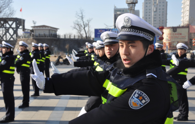 關(guān)于協(xié)警最新政策的探討，協(xié)警最新政策探討與解析